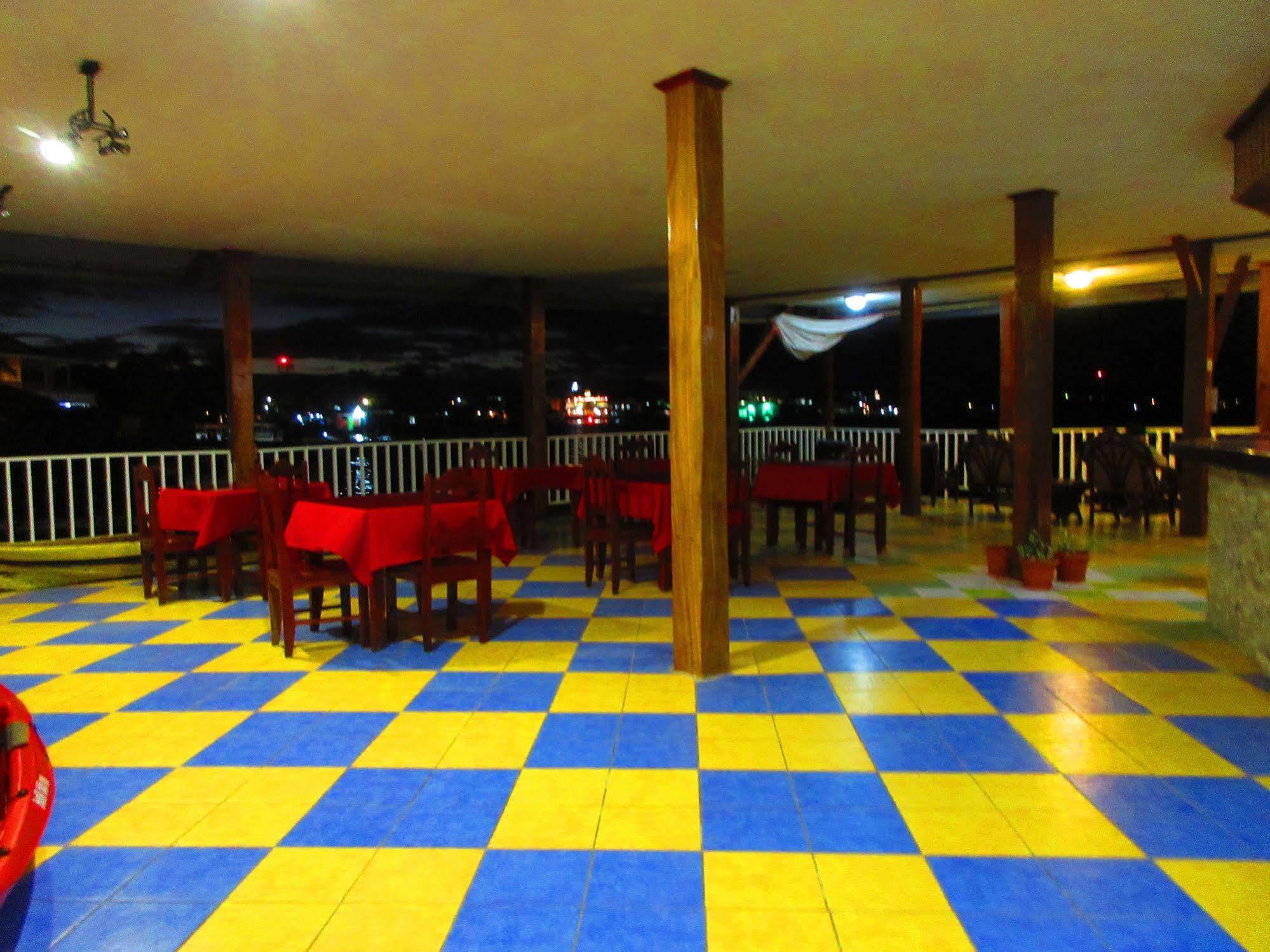 Los Balcones Over The Sea Hotel Bocas del Toro Eksteriør bilde